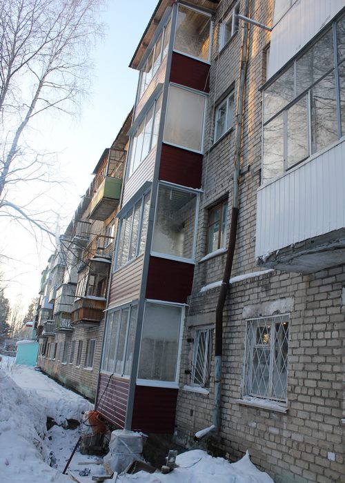 В качканаре отремонтировали аварийные балконы // качканарски.