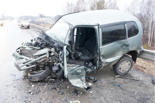 20 апреля 2015 года - на Серовском тракте очередное смертельное ДТП. Виновник уснул за рулем