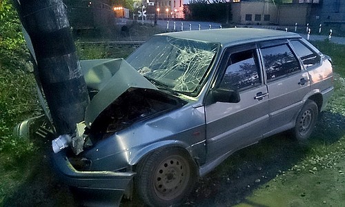 В Качканаре пьяный водитель врезался в столб и заявил об угоне авто