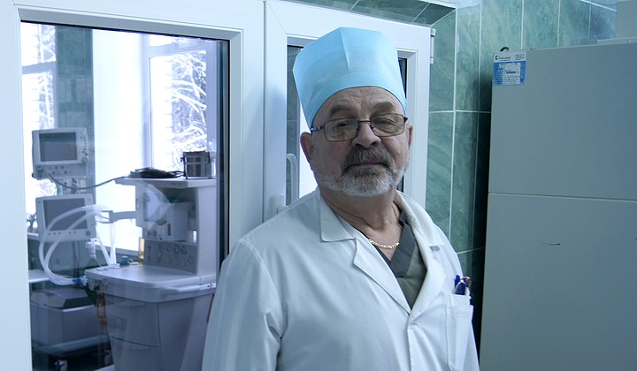 Хирург Евгений Карманович